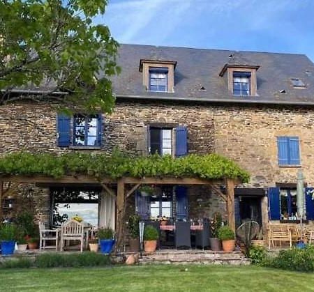 La Maison Bleue Juillac  エクステリア 写真