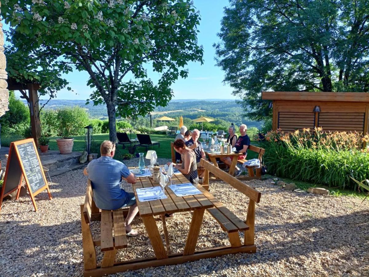 La Maison Bleue Juillac  エクステリア 写真